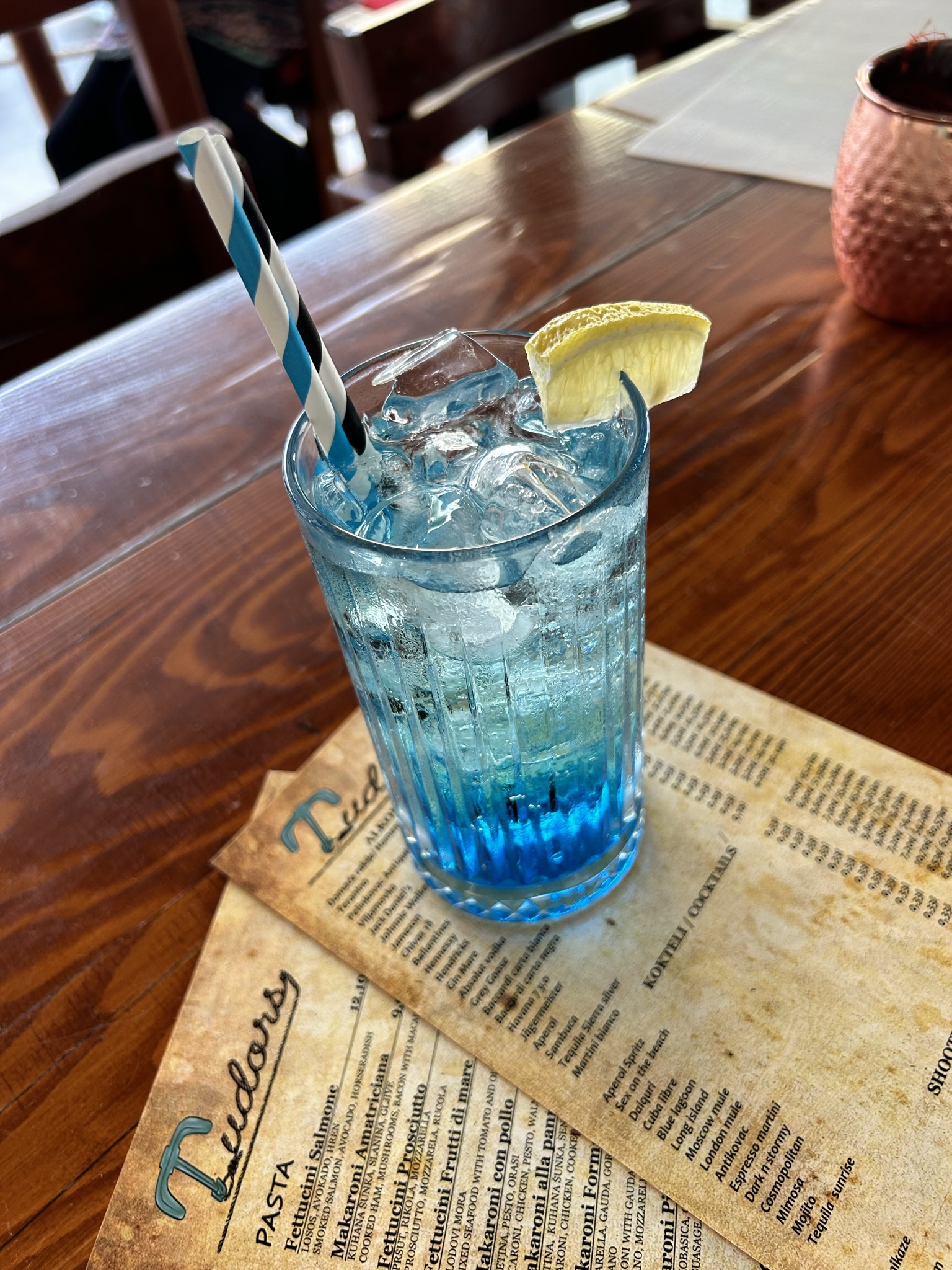 Cocktail presentation at Tudors Split